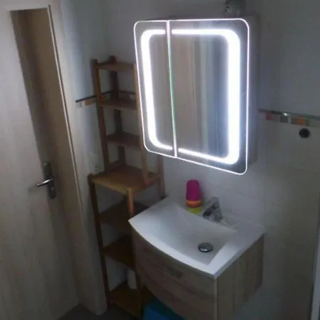 Am Skihang Eg By Interhome Daire Carlsfeld